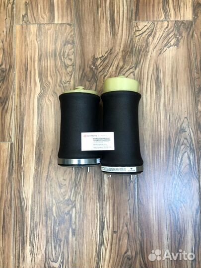 Пневмобаллон BMW Х5 Е53 задний 37121095579