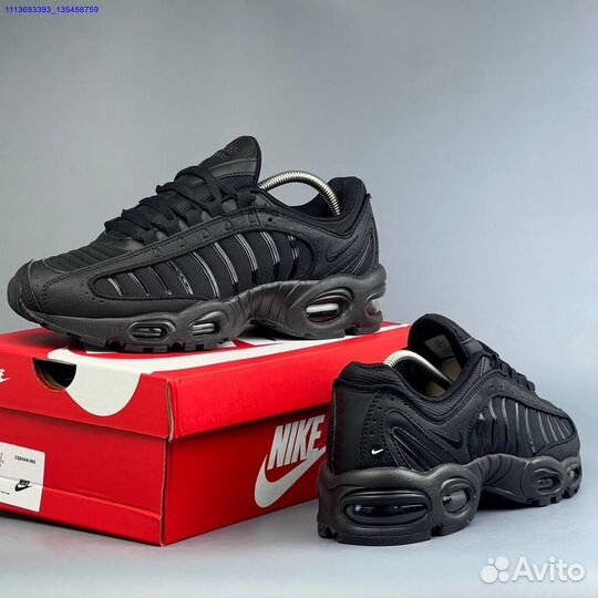 Черные кроссовки Nike Air Max Tailwind 4