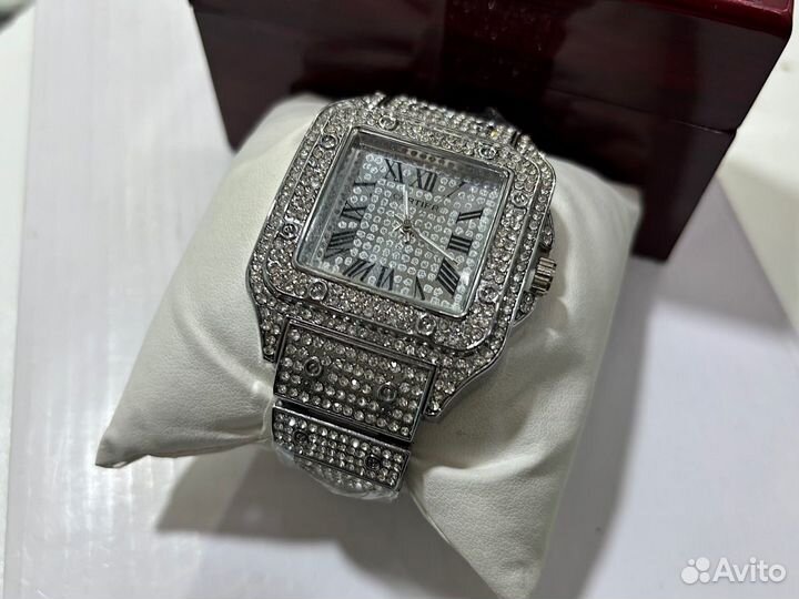 Часы cartier с бриллиантами