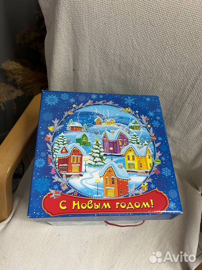 Коробки для новогодних подарков