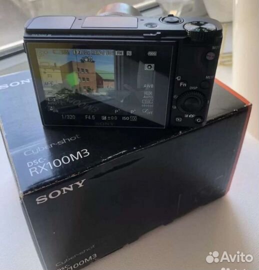 Фотоаппарат Sony DSC- RX100M3