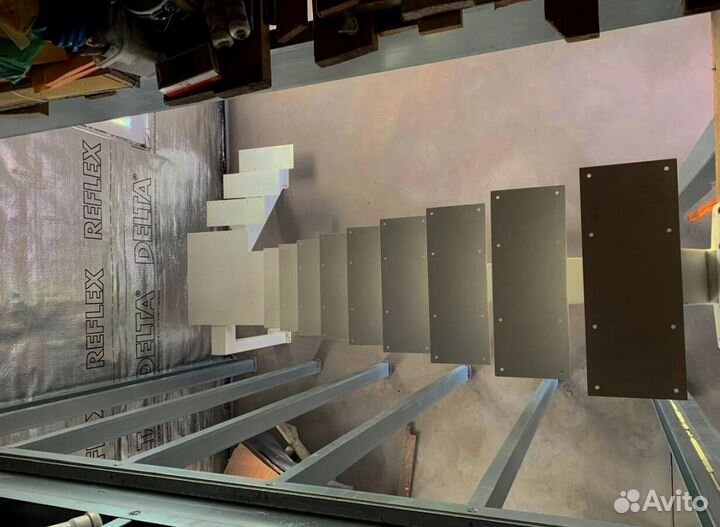 Перила деревянные с монтажем