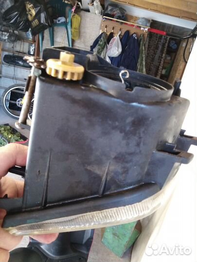 Противотуманная фара на Ниссан