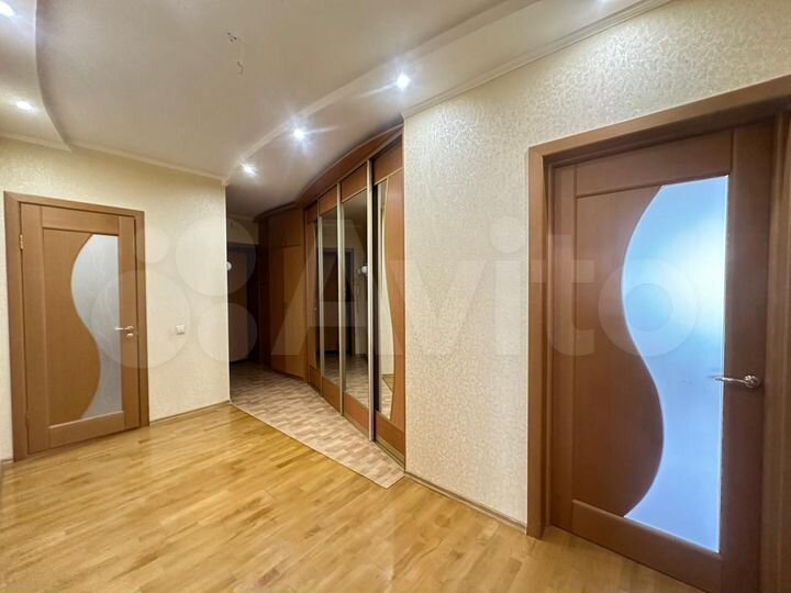 3-к. квартира, 75 м², 3/9 эт.