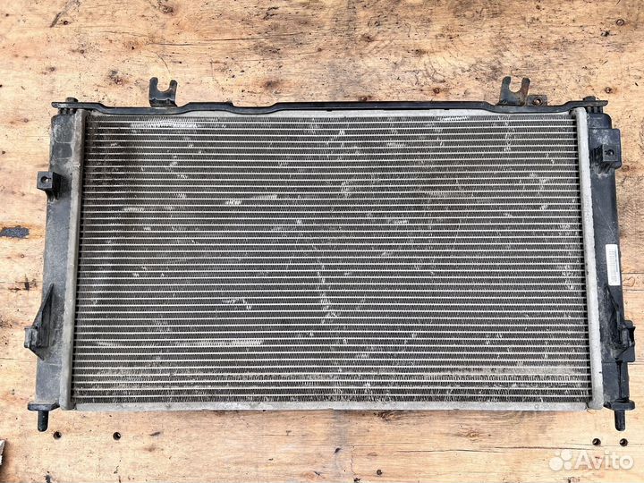 Радиатор охлаждения LADA Granta
