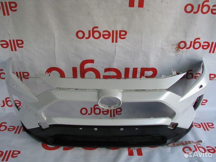 Toyota Rav 4 бампер передний 2018+