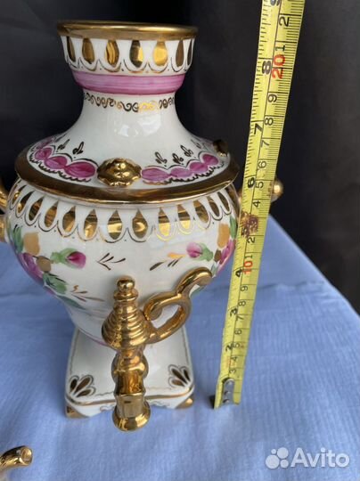 Самовар и чайничек Гжель