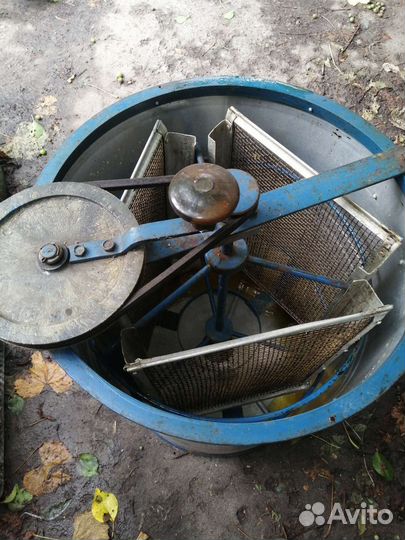 Медогонка 3х рамочная б у нержавейка