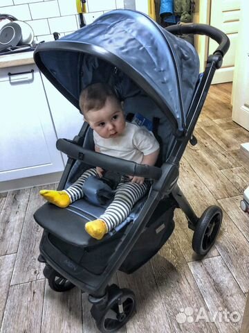 Прогулочная коляска moon