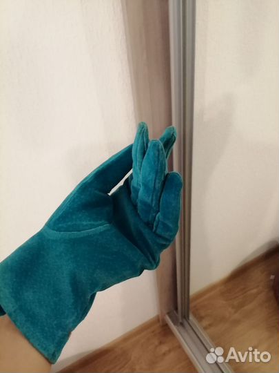 Перчатки женские