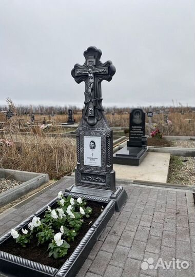 Крест на могилу