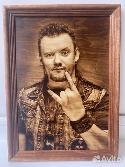 Портреты, выжженные на дереве. Цой, Киш, Князь