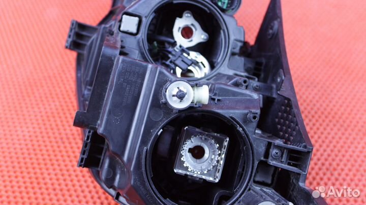 Фара правая Kia Optima JF G4KD 92102-D4070