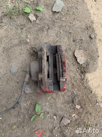 Суппорт передний левый chevrolet lanos