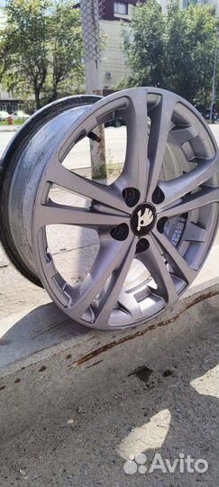 Диск литой r 15 5x100
