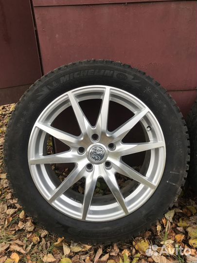 R17 Michelin Latitude X-Ice North 2 215/55, PCD 5x114.3 DIA 67.1