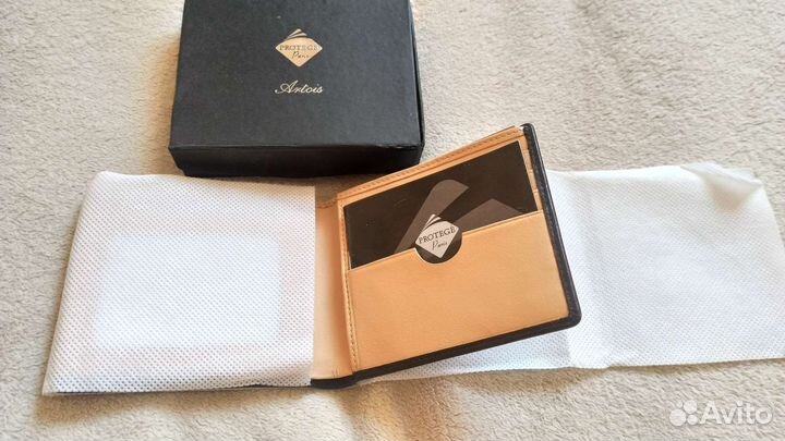 Бумажник мужской кожаный новый