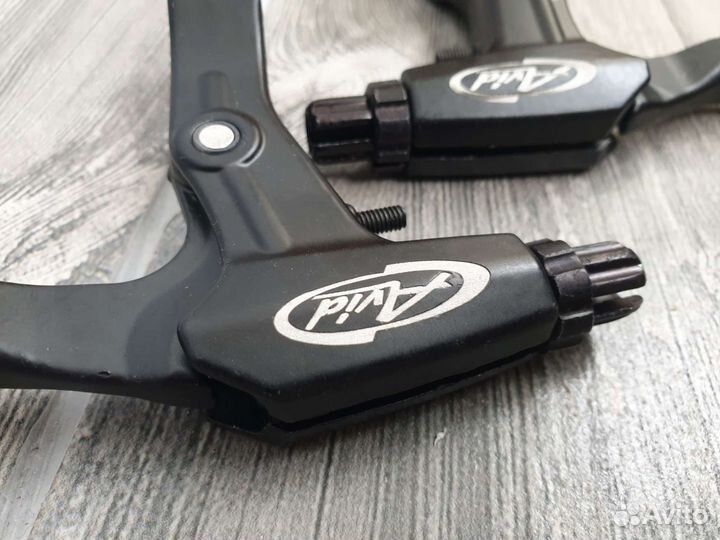 Ручки тормозные алюминиевые Avid (пара)