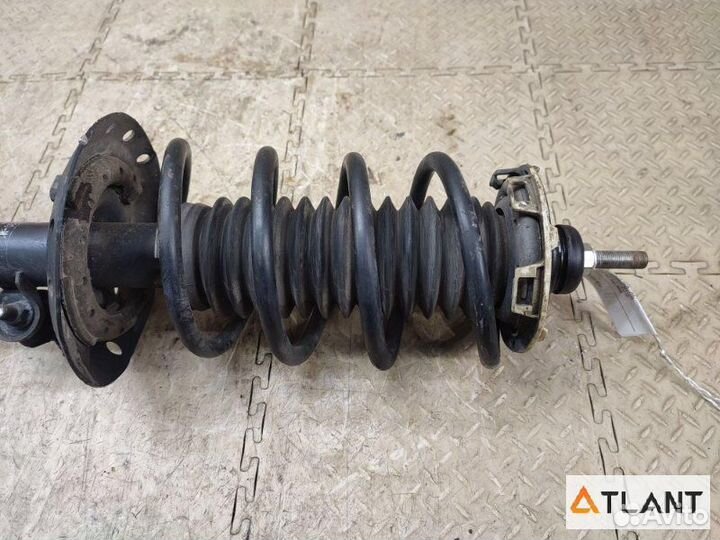 Стойка передняя правая honda FIT