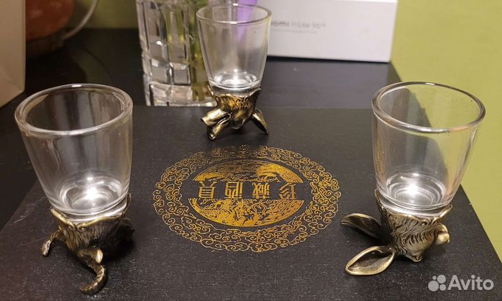 12 рюмок животных в подарочной упаковке