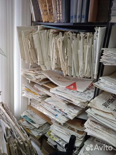 Школьные учебные пособия (плакаты, карты, )