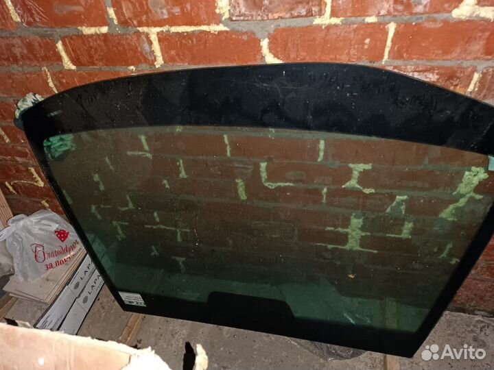Лобовое стекло на Солярис новое