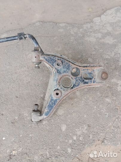 Рычаги передние