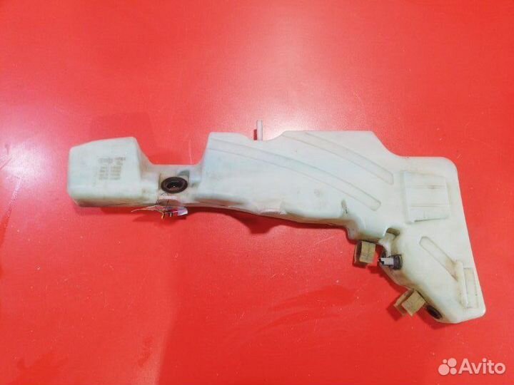 Бачок омывателя Nissan Navara D40M YD25ddti 2008