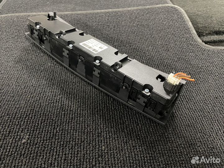 Блок кнопок центральной консоли Mercedes-Benz W212