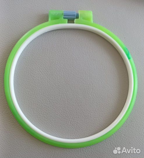 Пяльца, внутр. диаметр 14см