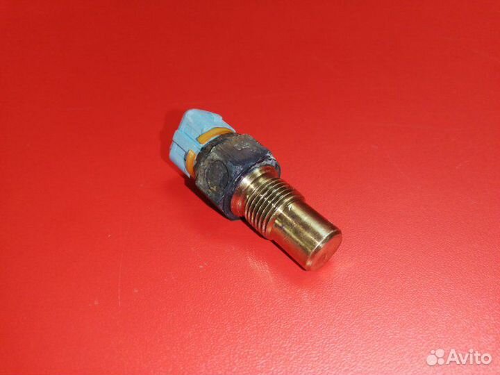 Датчик температуры охлаждающей жидкости Peugeot