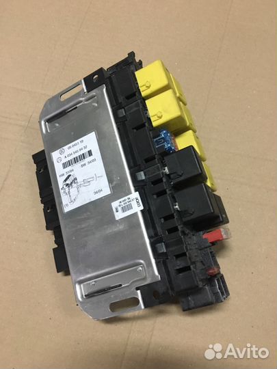 Мерседес 220 блок SAM передний левый