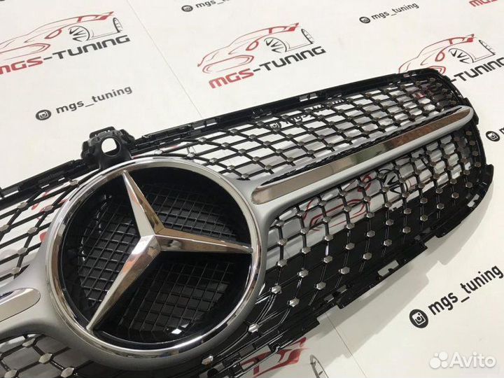 Решетка CLS W218 Diamond Silver Хром звезда П/К