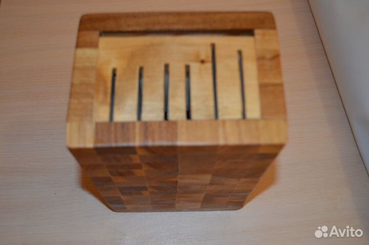 Подставка кухонных ножей