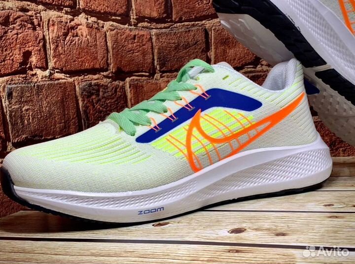 Кроссовки Nike Zoom белые