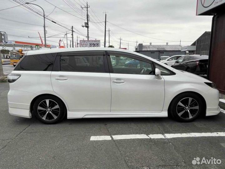 Toyota Wish 1.8 CVT, 2015, 32 560 км