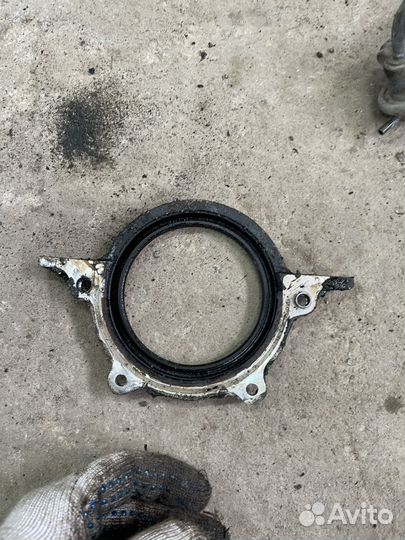 Крышка коленвала mazda 323 bj 1.6 zm