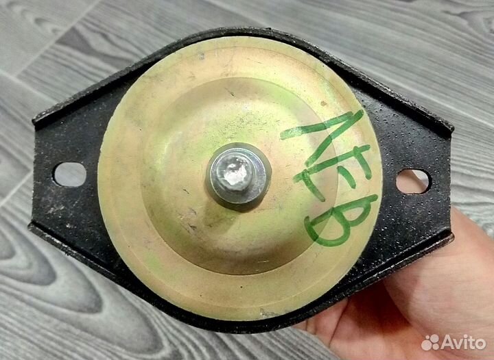 Опора двигателя ваз 2110 2111 2112 Priora левая