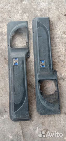 На ниву карманы на двери