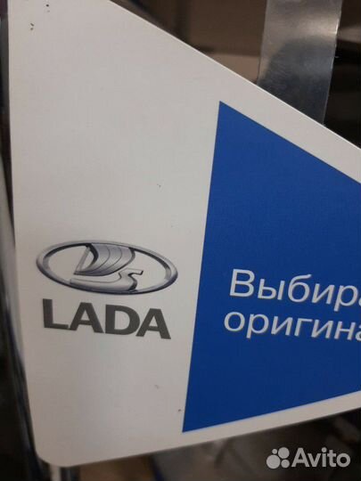 Требуются продавцы- консультанты