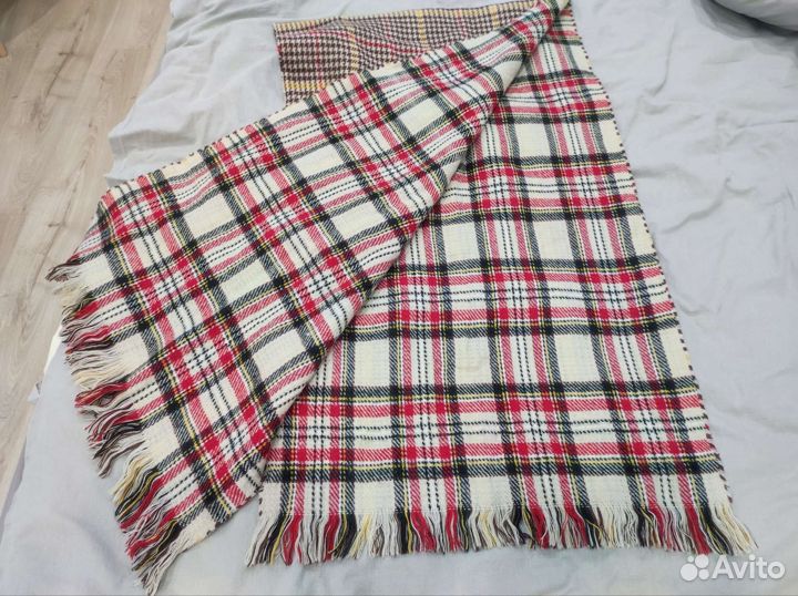 Шерстяной шарф палантин