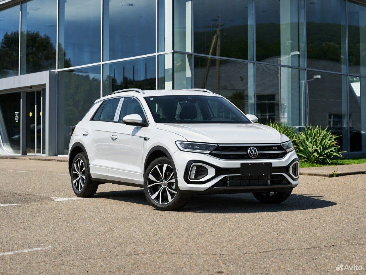 Volkswagen T-Roc (China) 1.5 AMT, 2026, 10 км