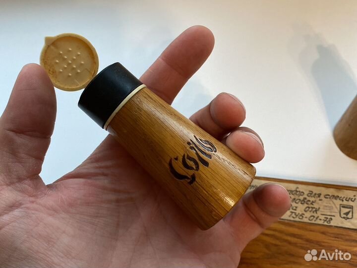 Солонка и перечница