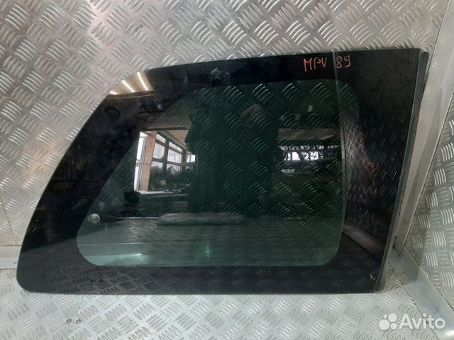 Стекло кузовное заднее правое Mazda Mpv LW AJ 2004