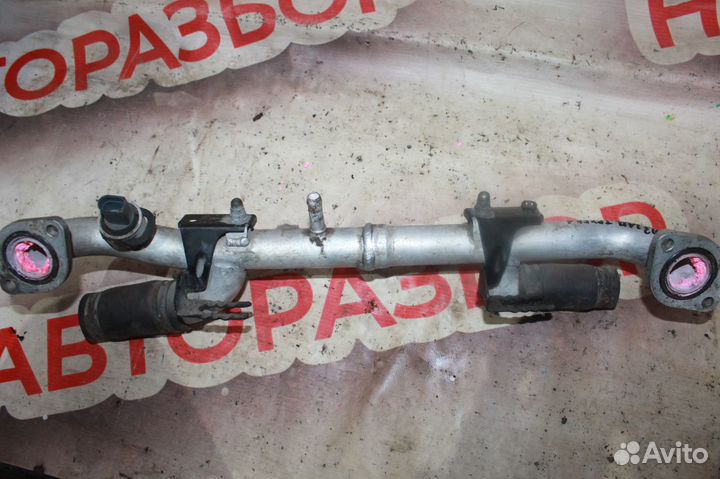 Патрубок системы охлаждения Audi A8 D3