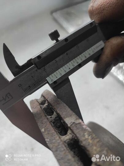 Передний тормозной диск Volvo s40