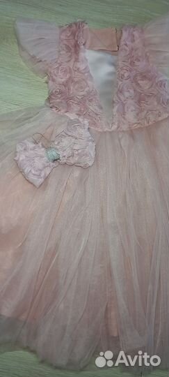 Нарядное платье для девочки 122 128