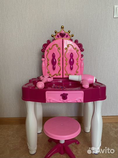Детский туалетный столик для девочки