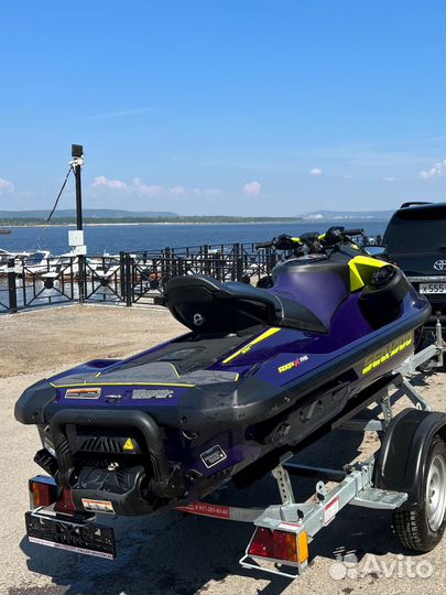 Гидроцикл Brp RXP 300