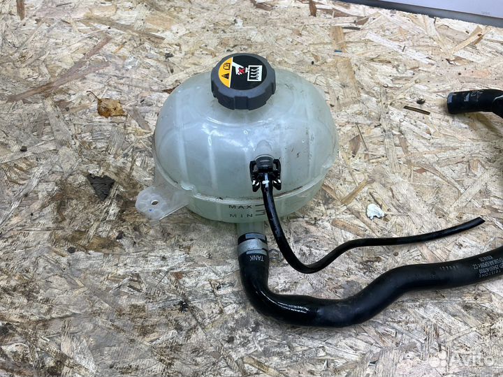 Туксон 4 бачок расширительный